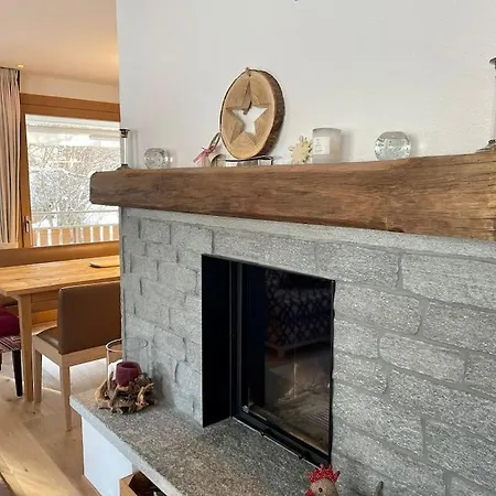 Elegant In Close To Caumasee Flims