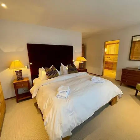 Elegant In Close To Caumasee Flims
