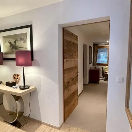Elegant In Close To Caumasee Flims